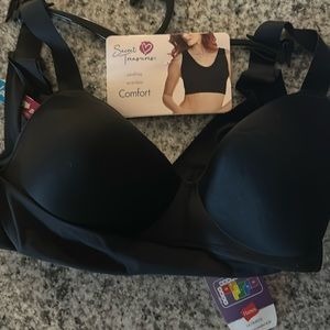 Hanes comfort bra. Built in support. Witefree. Seamless. Size XL